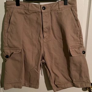Ami alexandre mattiussi cargo shorts
